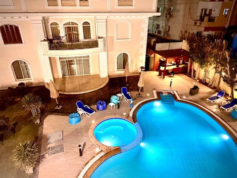 Property building, Swimming pool