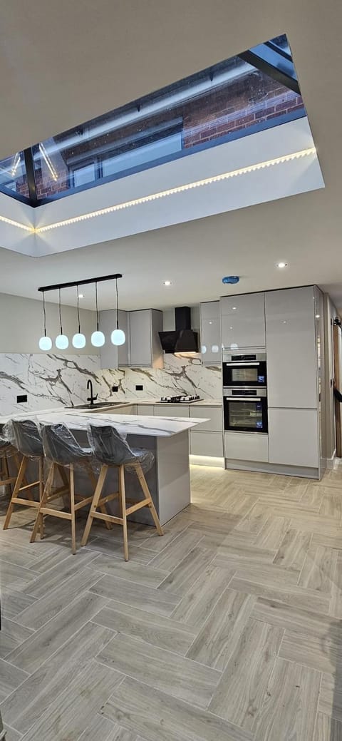 Kitchen or kitchenette, oven, stove