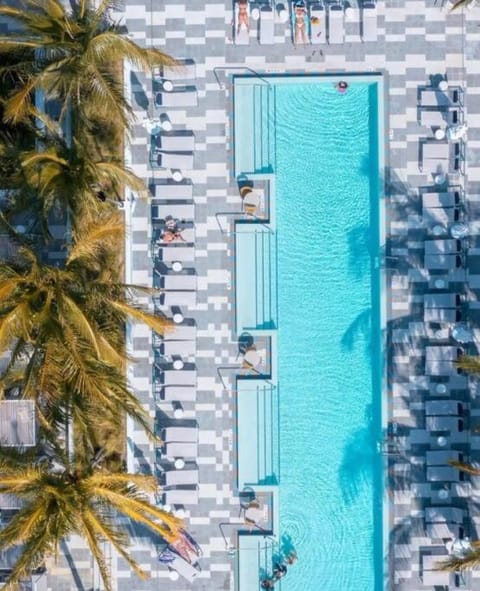 Property building, Day, Bird's eye view, Pool view, Swimming pool, sunbed