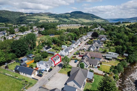 Property building, Location