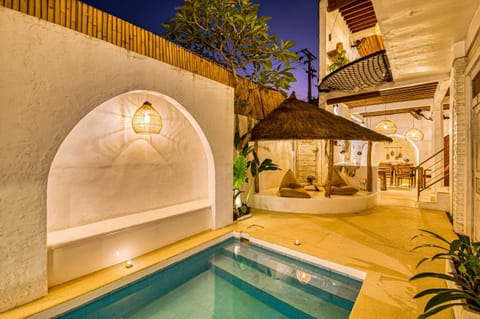 Seating area, Swimming pool