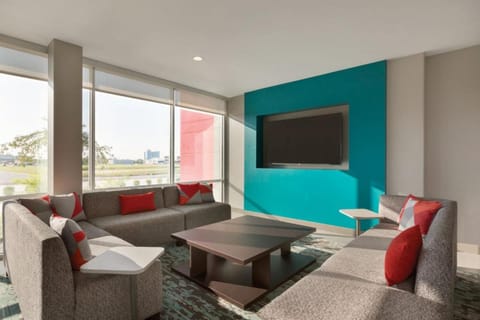 Communal lounge/ TV room