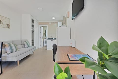 Estudio con wifi piscina y parking en Benalmádena - ACUARIO 5 Apartment in Torremolinos