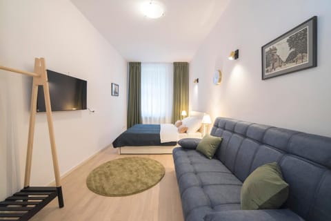 TV and multimedia, Living room, Bedroom