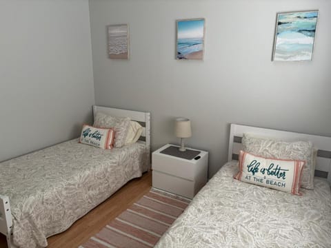 Family Friendly - Private Pool - Sleeps 10 Villa in Cape Coral