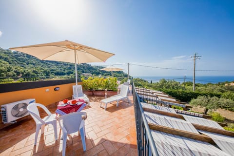 Natural landscape, Balcony/Terrace, Balcony/Terrace, Garden view, Sea view