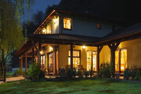Patio, Night, Garden, Balcony/Terrace, Garden view