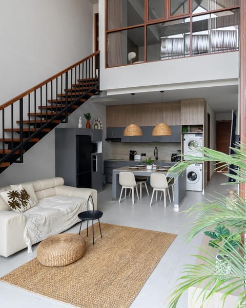 Kitchen or kitchenette, Living room