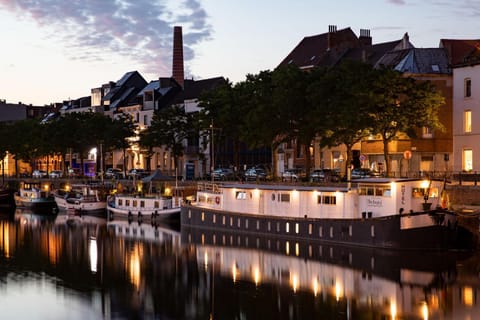 River view, Street view, Quiet street view