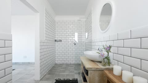 Oom Jan Guesthouse Bed and Breakfast in Western Cape