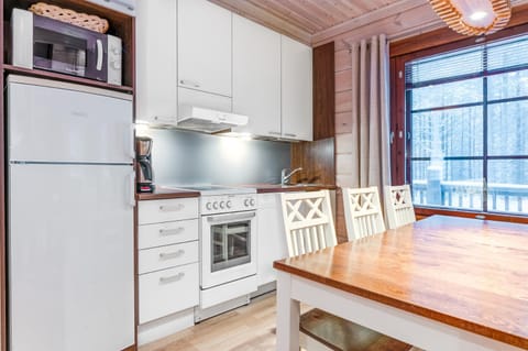 dishwasher, microwave, oven, kitchen