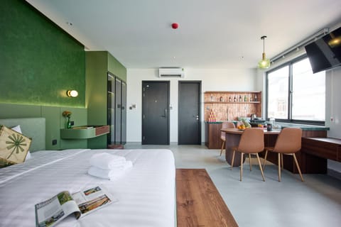 Living room, Photo of the whole room, Bedroom, stove