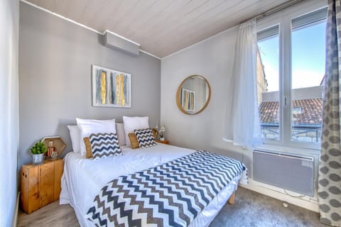 Living room, Bedroom