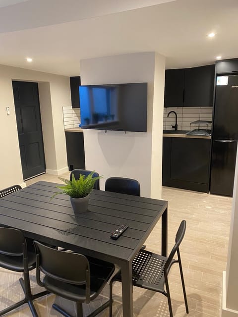 No5 Boutique Woodquay Townhouse Galway City Centre House in Galway