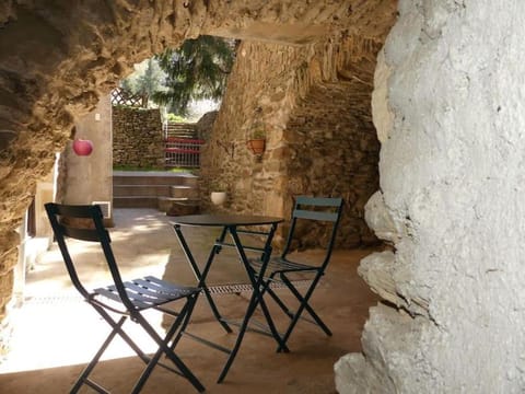 Gîte de 4 ou 5 personnes le Chatus Apartment in Les Vans