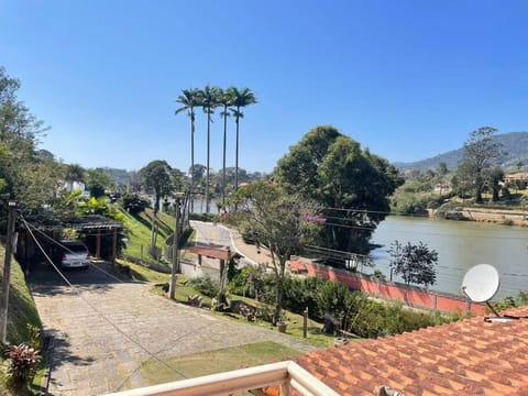 Mirante do Lago - Suíte Diamond em frente ao Lago de Javary Apartment in Miguel Pereira