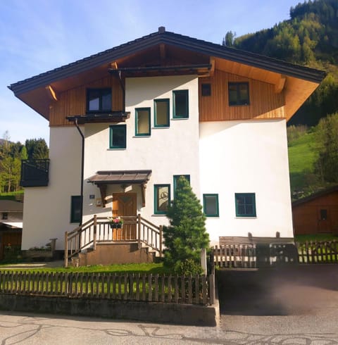 Property building, Day, Summer