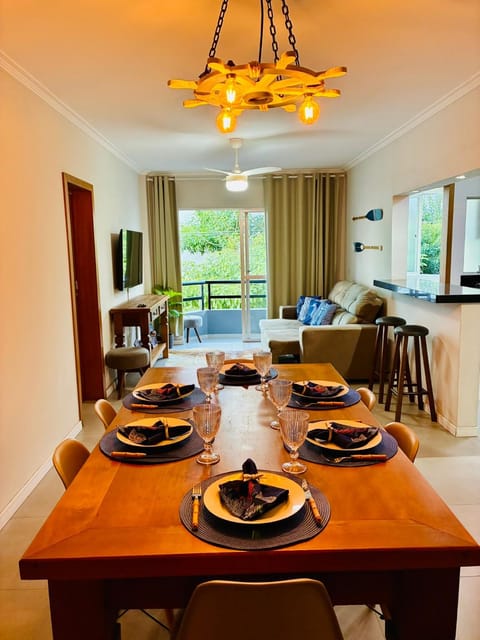 Living room, Dining area, Dinner