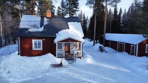 Property building, Day, Natural landscape, Winter