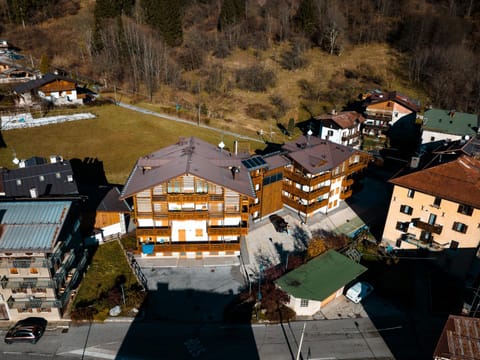 Property building, Neighbourhood, Bird's eye view, City view
