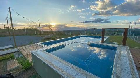 Day, Natural landscape, Hot Tub, Hot Tub, Pool view, Swimming pool, Sunset
