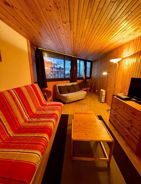 Studio isola 2000 st claire Apartment in Isola