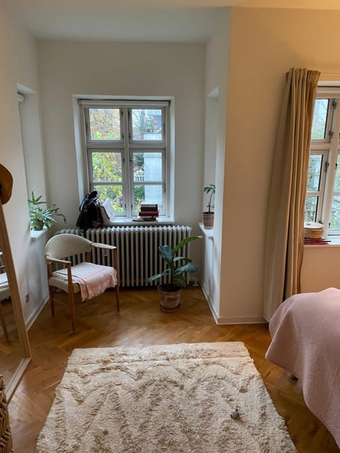 Stort værelse udlejes i herskabslejlighed midt i Odense by Vacation rental in Region of Southern Denmark