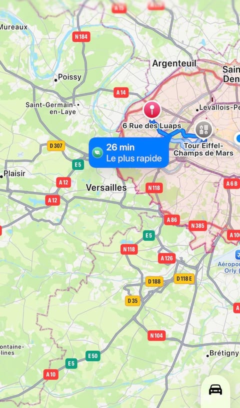 L Olivier Villa in Suresnes