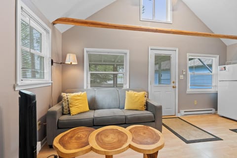 Sunset Shores - Tiger Lily Cabin #5 by Simple Life Rentals Cabin in Kangaroo Lake