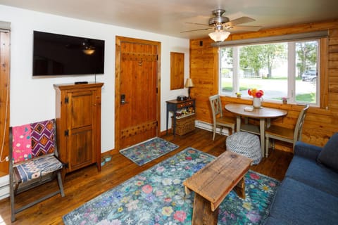 Collings Summer House by Simple Life Rentals House in Ephraim