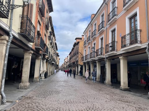 City view, Street view