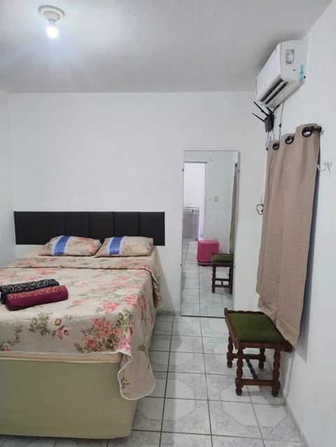 Bed, Bedroom, furniture, air conditioner