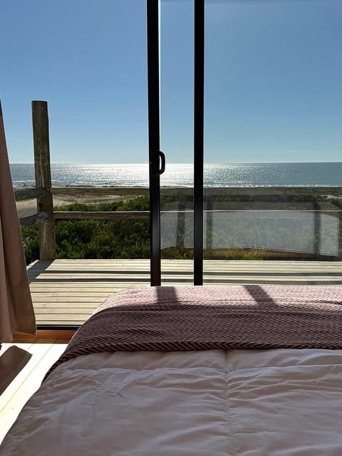 Bed, Natural landscape, View (from property/room), Bedroom, Sea view