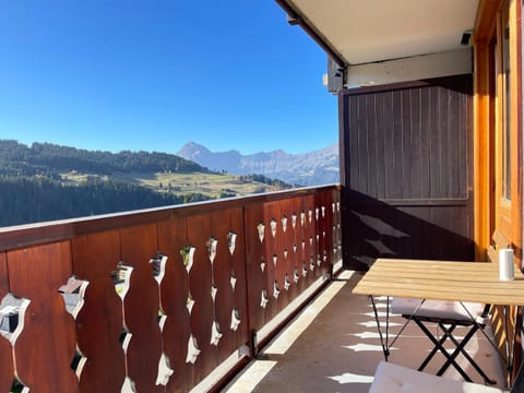 Appartement moderne proche pistes, 6 pers, balcon sud, animaux admis, parking, wifi - FR-1-505-214 Apartment in Notre-Dame-de-Bellecombe