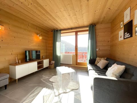 Appartement moderne proche pistes, 6 pers, balcon sud, animaux admis, parking, wifi - FR-1-505-214 Apartment in Notre-Dame-de-Bellecombe