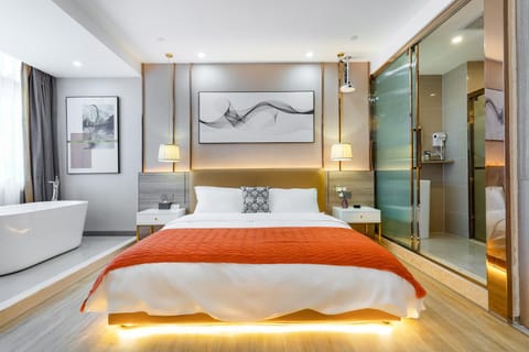 Bed, Photo of the whole room