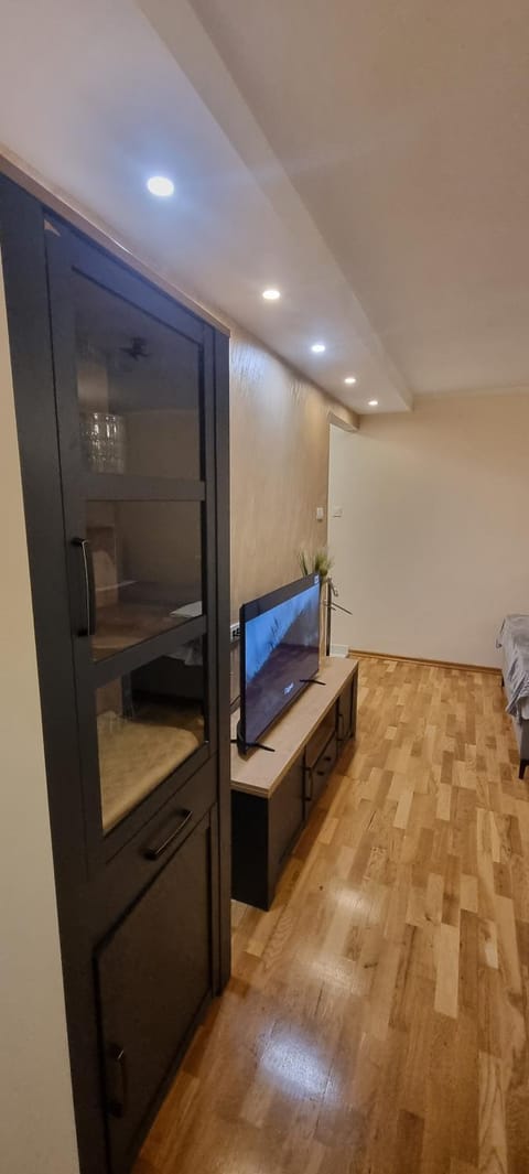 Communal lounge/ TV room, TV and multimedia