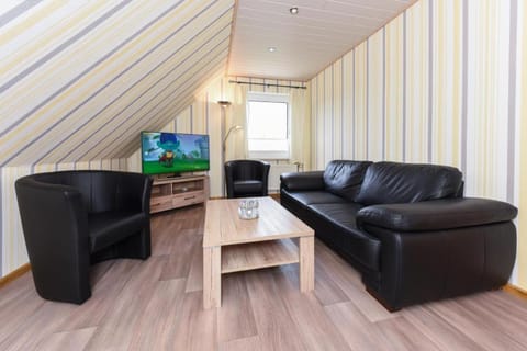 Haus Hafeneck FeWo Deichblick Apartment in Esens