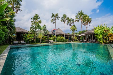 Garden, Garden view, Pool view, Swimming pool, Swimming pool, sunbed