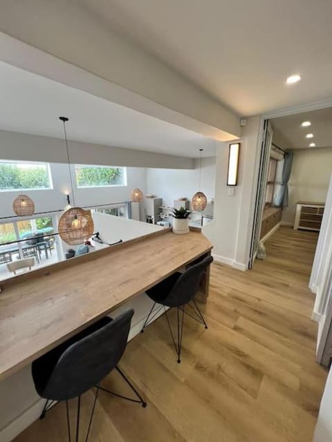 Theresa Way Double Volume Apartment Apartment in Cape Town