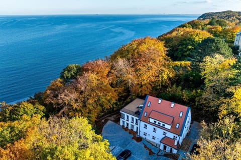 Off site, Neighbourhood, Sea view, Location