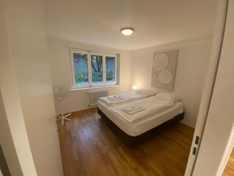 Amazing 4BR flat in the city centre - Sky 9 Apartment in Zurich City
