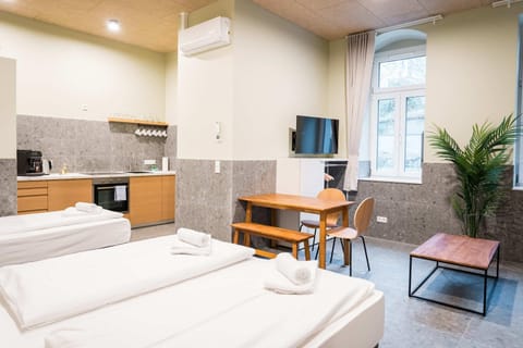 Bed, Kitchen or kitchenette
