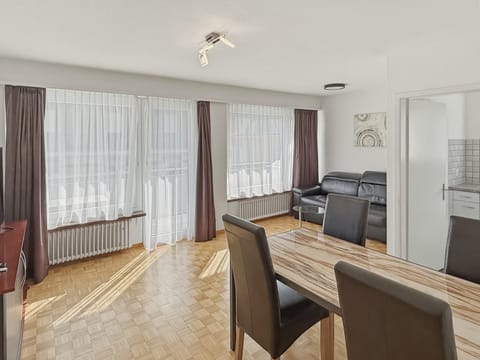 TV and multimedia, Living room, Dining area