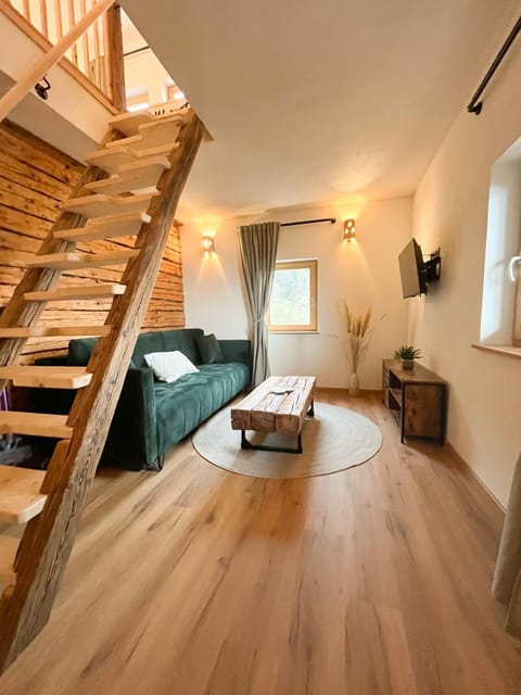 Living room, Photo of the whole room