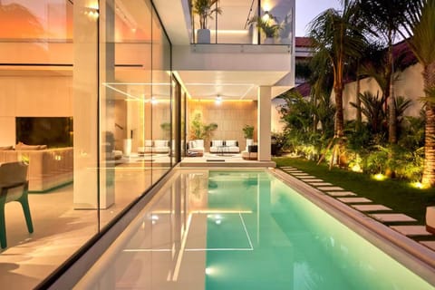 Patio, Pool view, Swimming pool