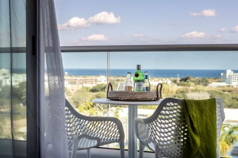 Day, Balcony/Terrace