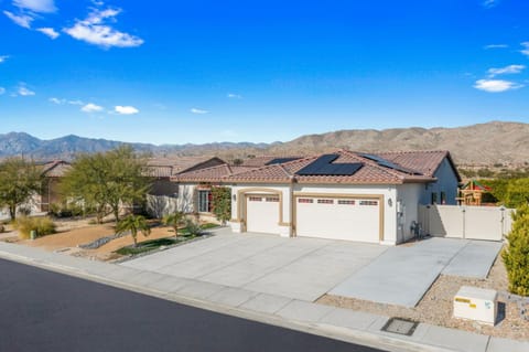 Property building, Street view