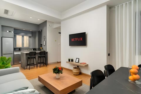 Living room, Dining area, kitchen