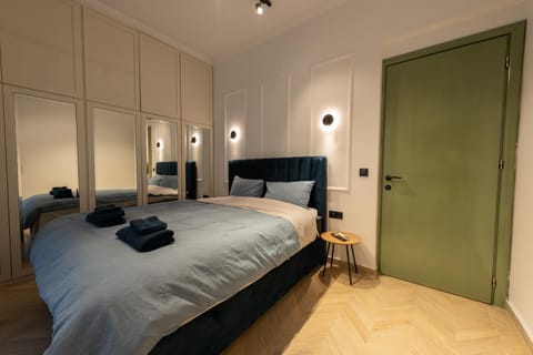 Bed, Photo of the whole room, Bedroom, towels, wardrobe